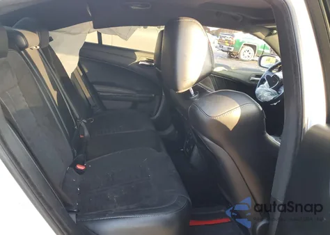 2019 Dodge Charger Scat Pack z USA, uszkodzony, nr VIN 2C3CDXGJ6KH599353